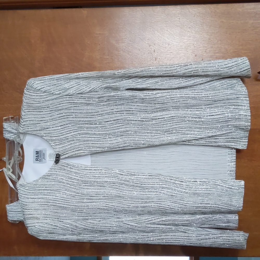 Two piece jacket and tank. Macy's, R&M Richards brand. Silver and white, size 6P